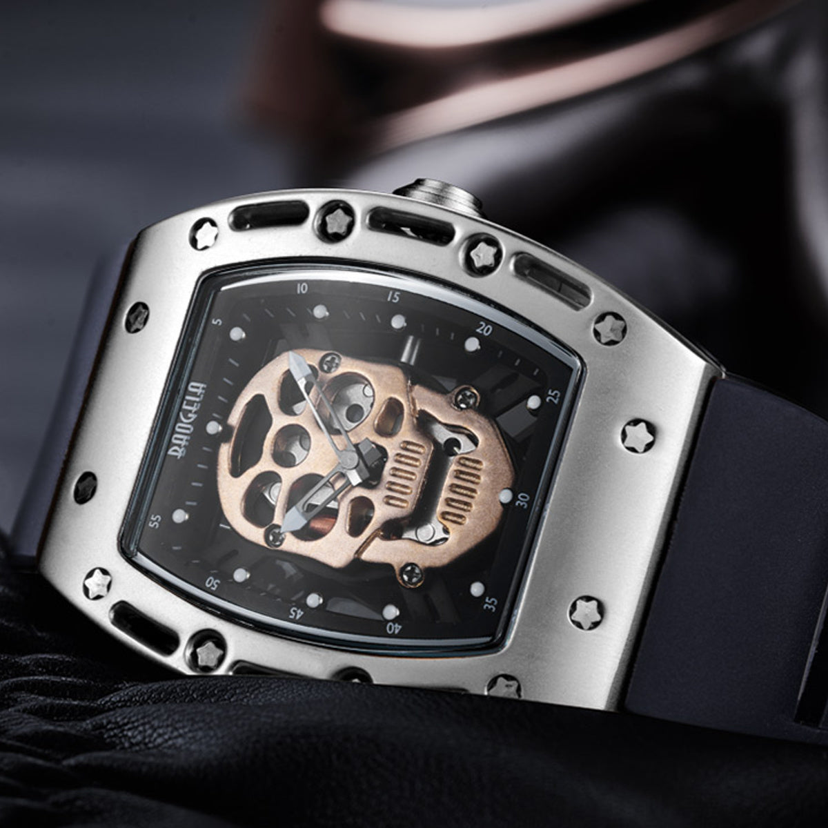 montre tête de mort