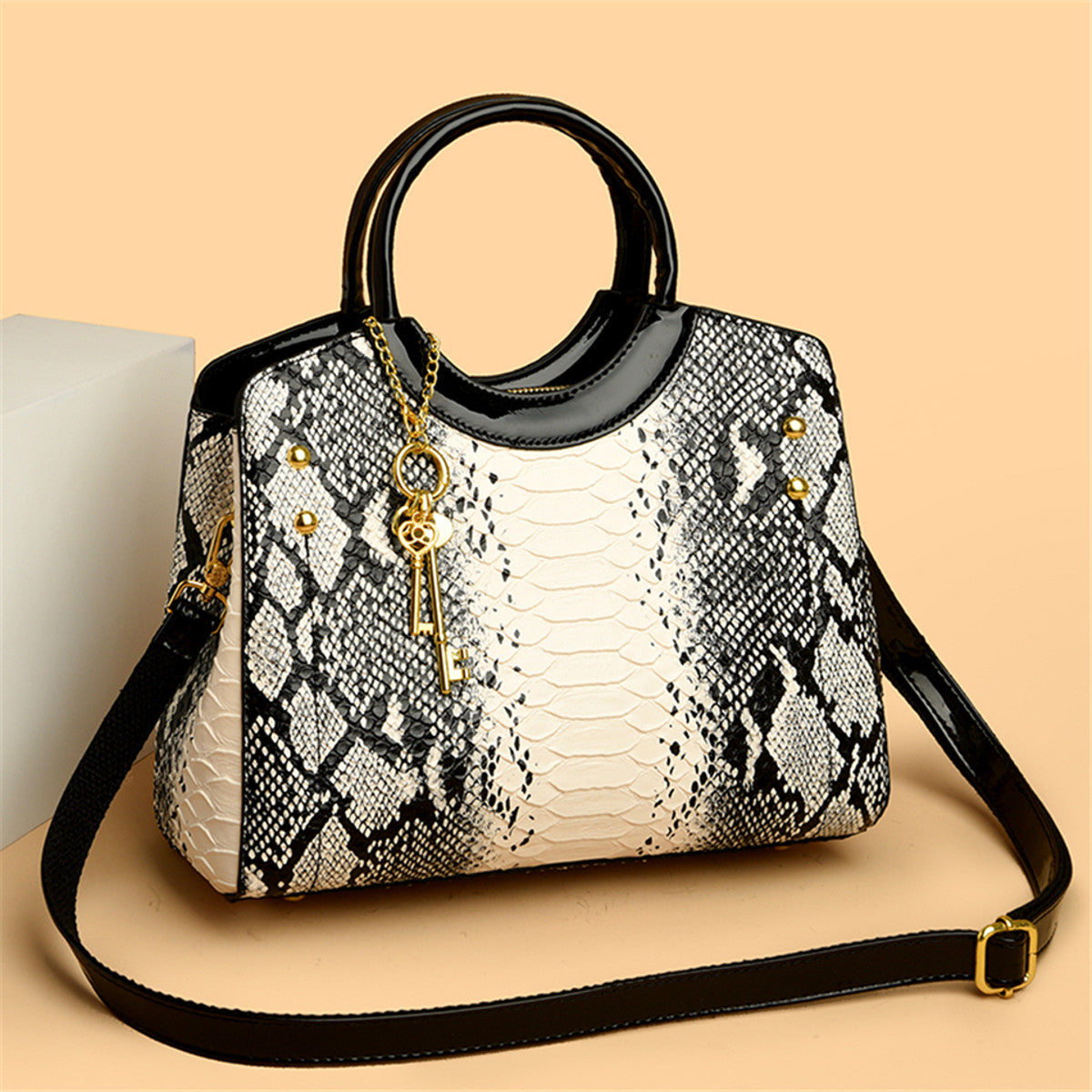 sac à main cuir en solde